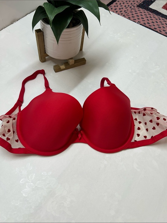 Other - Red Heart-Accent T-Shirt Bra - Women Intimates